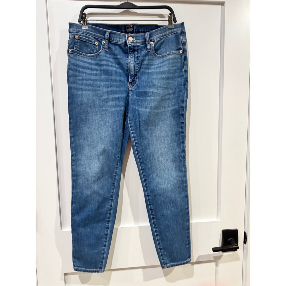 J.Crew 9 Inch Mid-Rise Skinny Jeans Blue Denim Size 31‎ Medium Wash